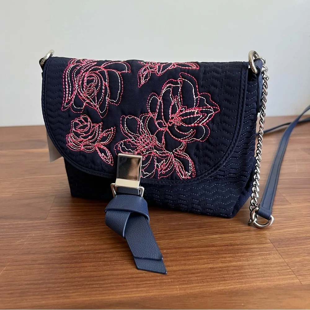NWT VERA BRADLEY CLASSIC NAVY RFID MINI CARSON CHAIN LEATHER CROSSBODY BAG